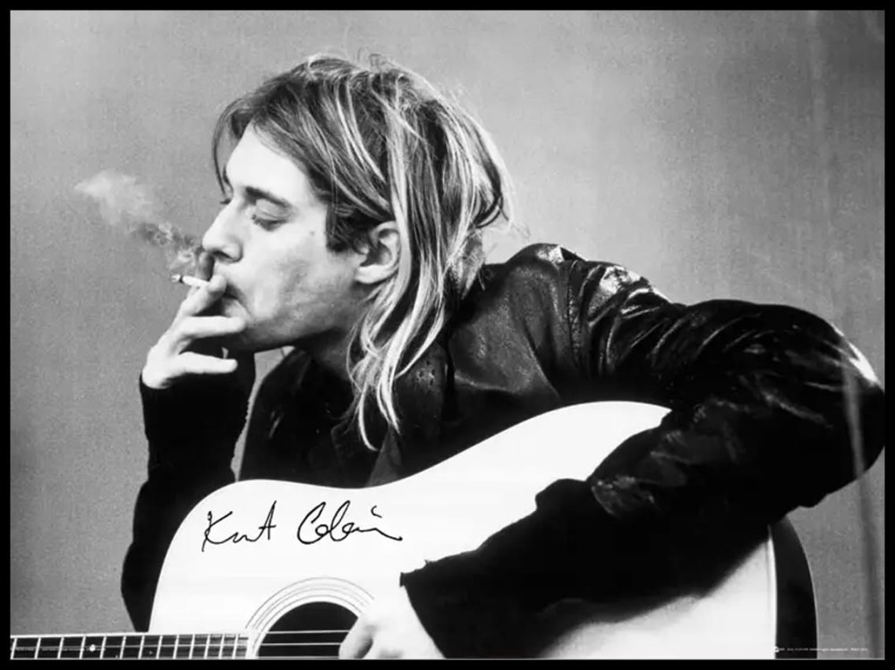 Nirvana smoking w ramcee.jpg
