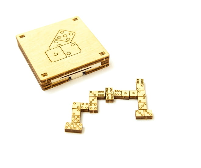 Drewniana gra podróżna Szachy domino.jpg