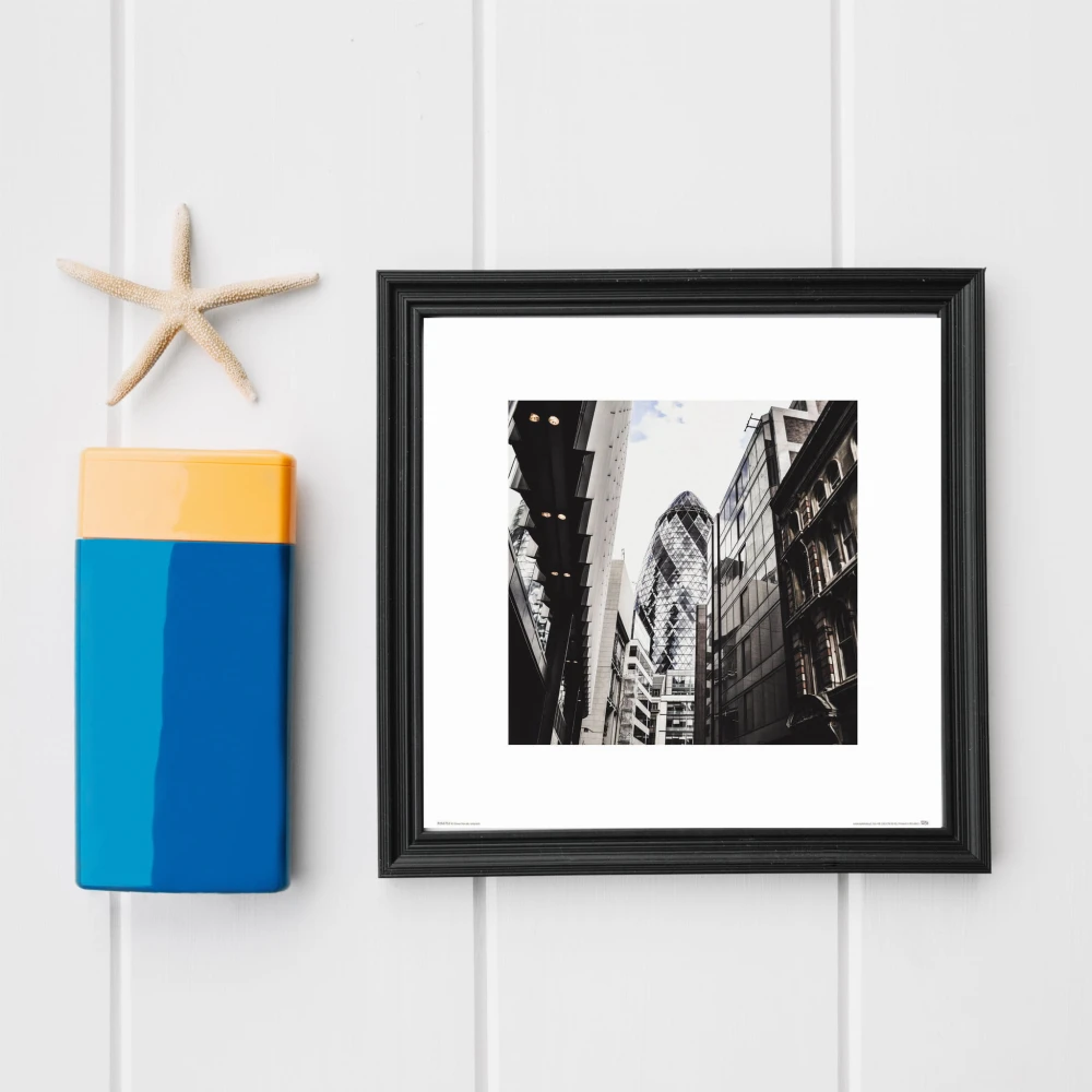 The Gherkin w ramie.jpg