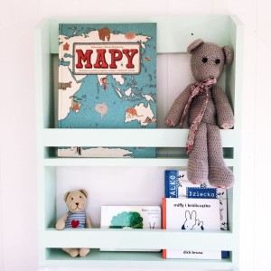 Biblioteczka wąska.jpg