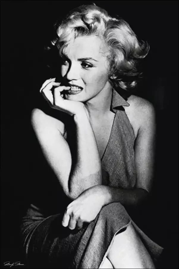 M Monroe glam.jpg