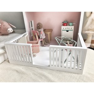 bambooko-duzy-drewniany-domek-dla-lalek-z-tarasem-podest-rozne-kolory (2).jpg