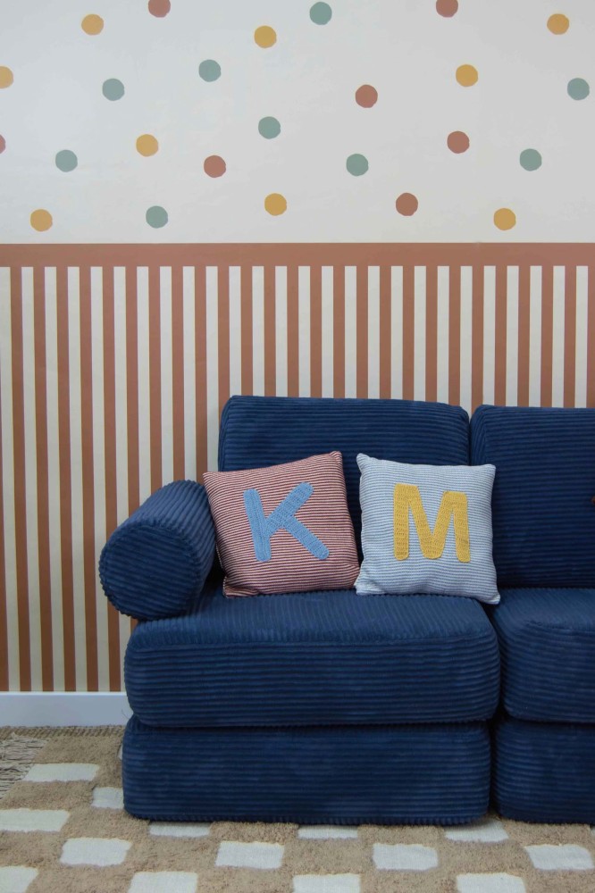 Tapeta w paski i kropki – Bouncy Dots – mural.jpg
