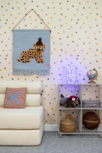 Tapeta w niebieskie kropki – Bouncy Dots 1.jpg