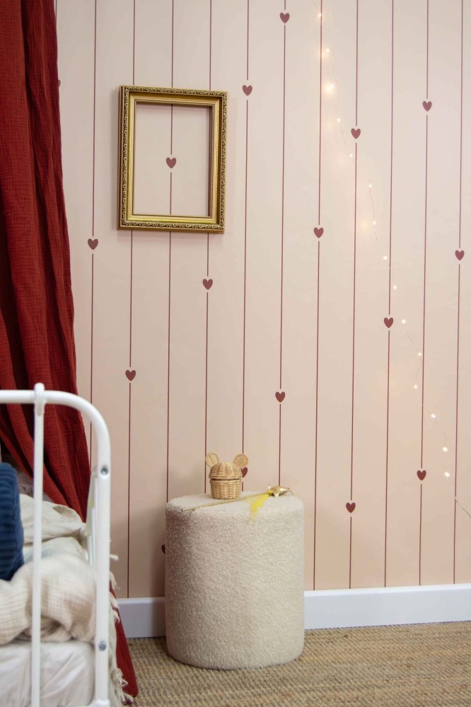 Tapeta w paski i serca – Tender Hearts 1.jpg