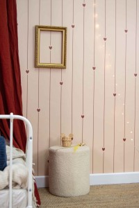 Tapeta w paski i serca – Tender Hearts 1.jpg