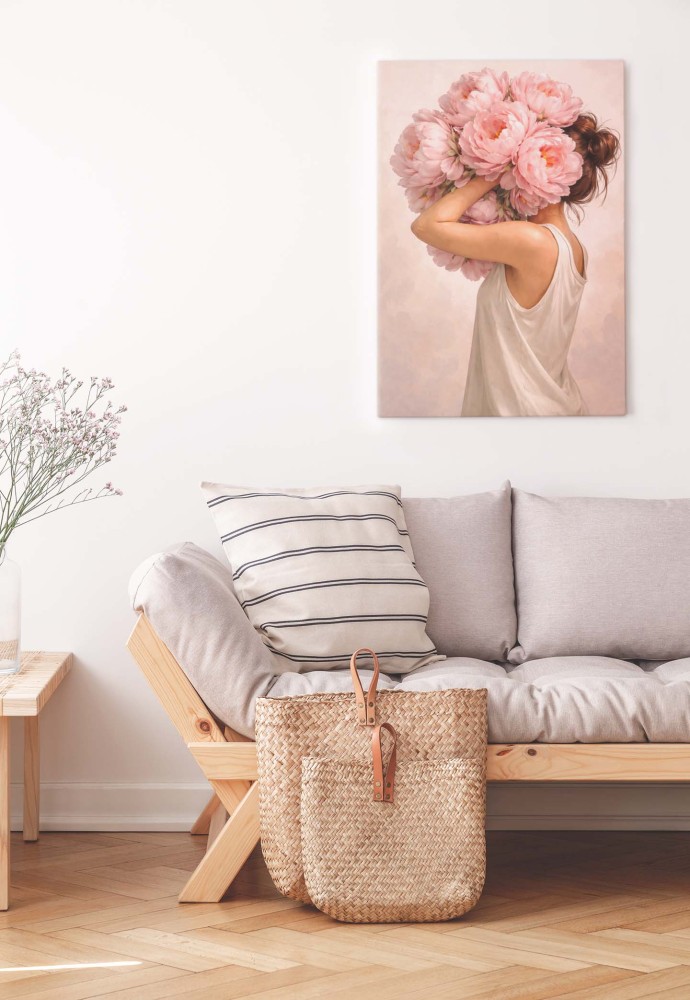 Plakat Dziewczyna z Piwoniami – Romantyczna Grafika Kwiatowa | 4rooms