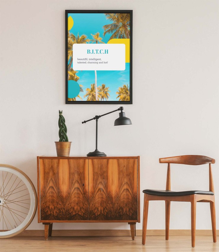 Plakat Infinite 4rooms z motywacyjnym cytatem, turkusowym niebem, chmurami i miejską architekturą