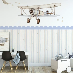 Naklejka-na-sciane-do-pokoju-chlopca-z-samolotem-dwuplatowcem-z-kolekcji-Lot-w-chmurach.webp